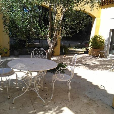 Chambres De La Terre Blanche Sanary-sur-Mer Eksteriør billede