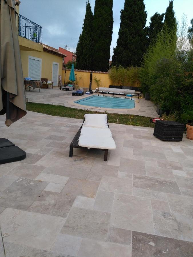 Chambres De La Terre Blanche Sanary-sur-Mer Eksteriør billede