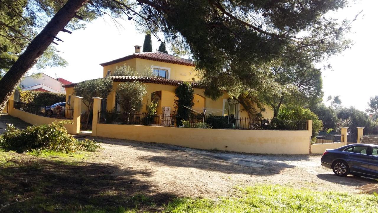 Chambres De La Terre Blanche Sanary-sur-Mer Eksteriør billede
