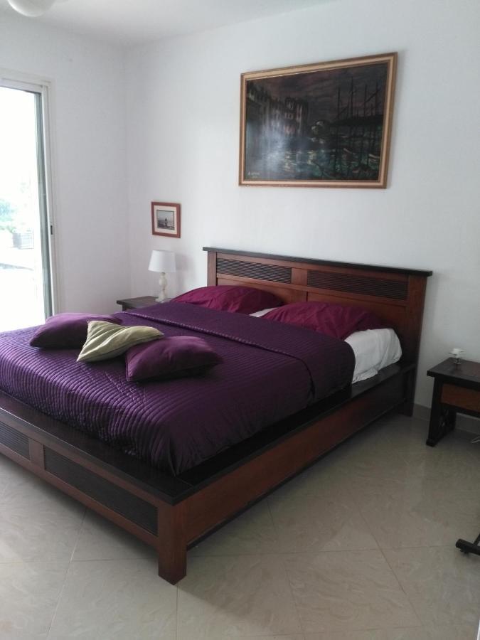 Chambres De La Terre Blanche Sanary-sur-Mer Eksteriør billede