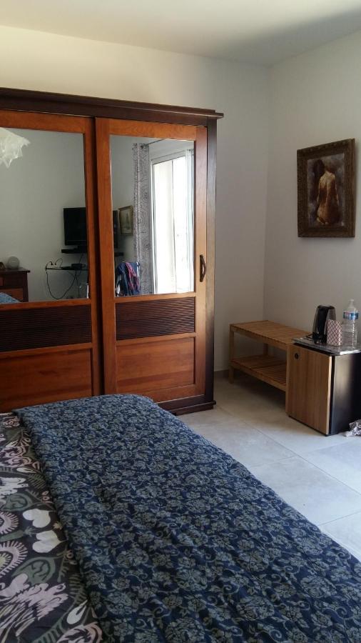 Chambres De La Terre Blanche Sanary-sur-Mer Eksteriør billede