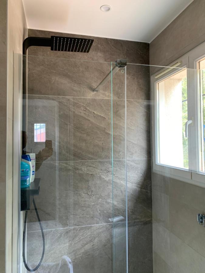 Chambres De La Terre Blanche Sanary-sur-Mer Eksteriør billede